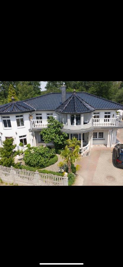 Villa In Walsrode Buitenkant foto