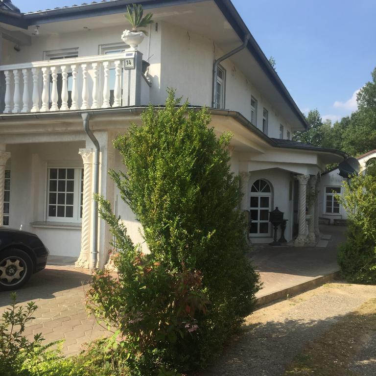 Villa In Walsrode Buitenkant foto